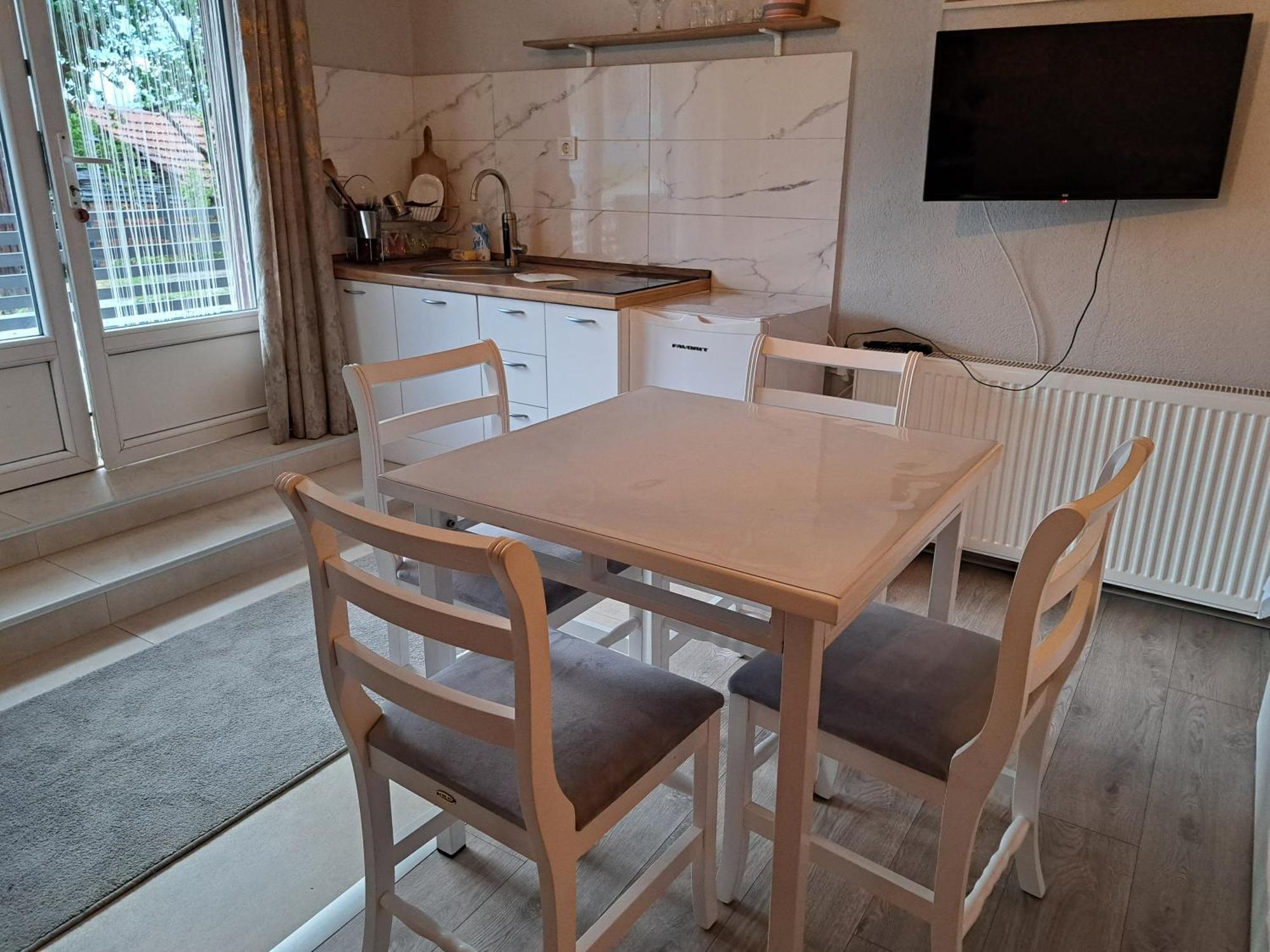 Papi Apartments Kruševo Pokoj fotografie